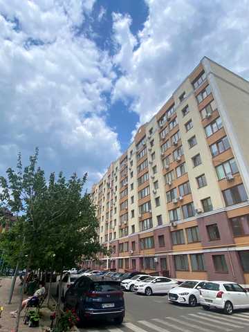 Гетьманська вул., 9