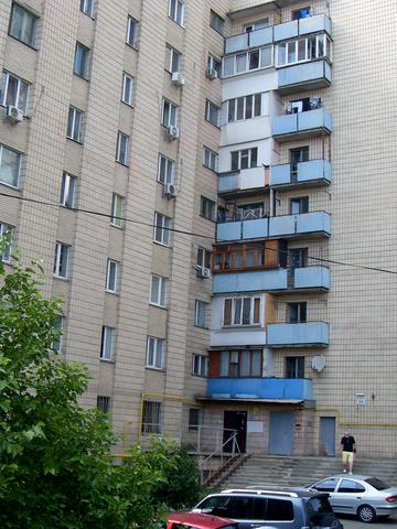 Віктора Ярмоли вул., 6/8