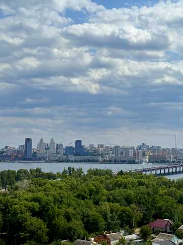 Луговська вул., 248