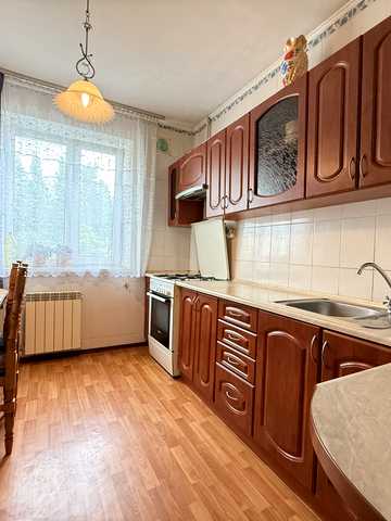 Драгоманова вул., 11