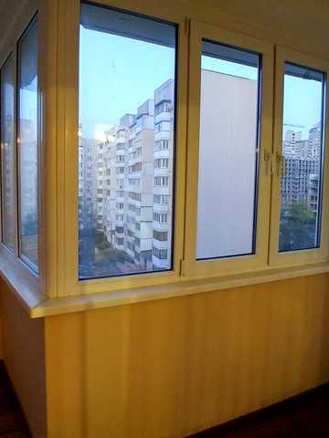 Василя Стуса вул., 28