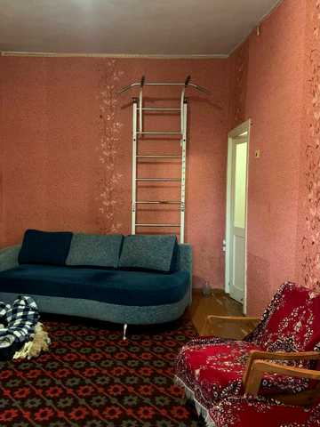Південний просп., 27