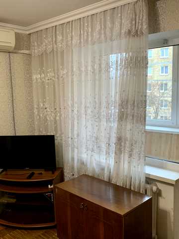 Новоукраїнська вул., 1/3