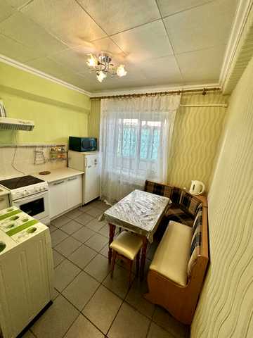 Оболонський просп., 31