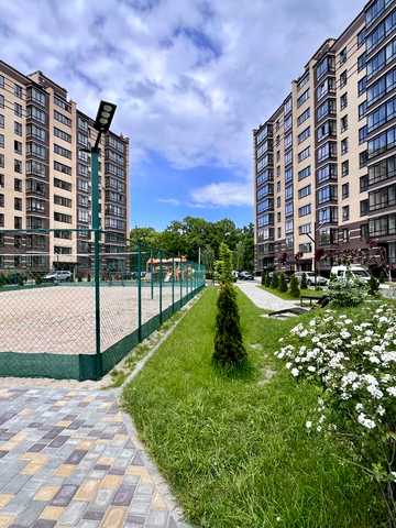 Любецька вул., 110