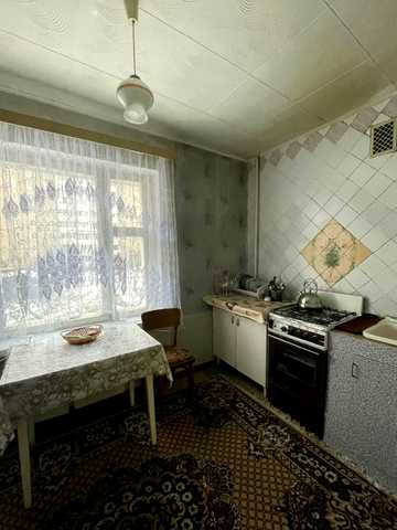 Автозаводська вул., 42