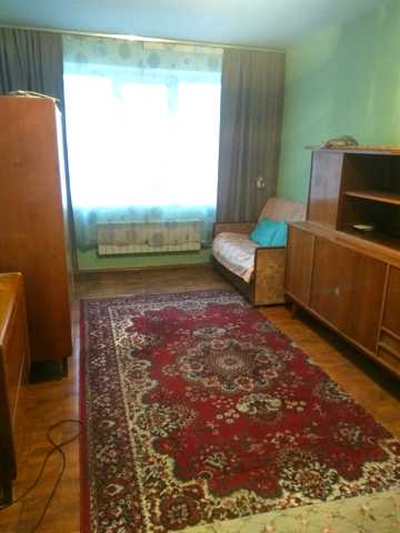 Мілютенка вул., 42