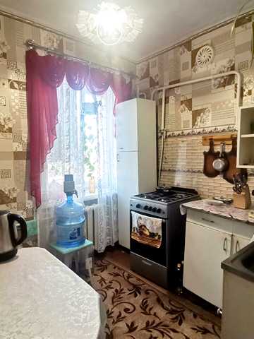Михайла Гончаренка вул., 4