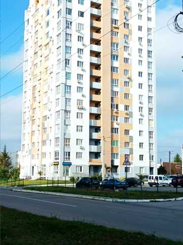 Домобудівельна вул., 3
