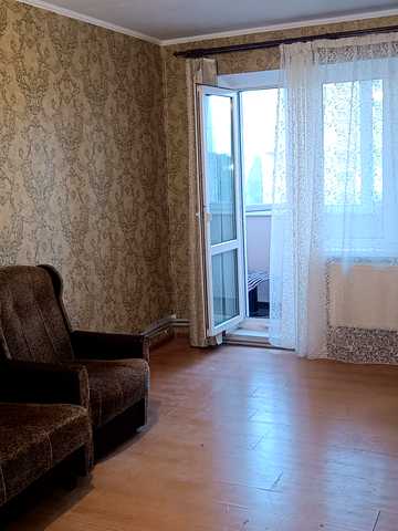 Незалежності вул., 82
