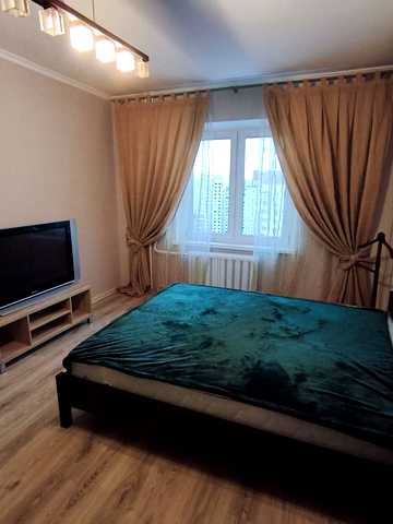 Драгоманова вул., 8-А