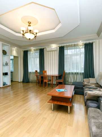 Михайлівський пров., 4