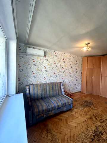 Ломаківська вул. (Мічуріна), 2