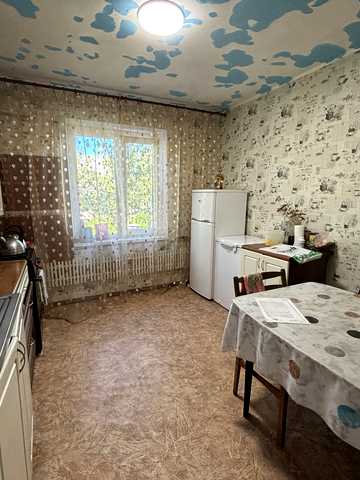 Полянська, 25