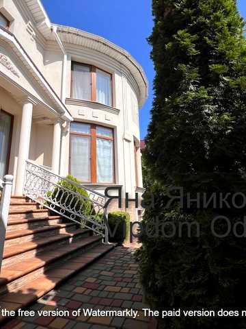 Вишнева вул.