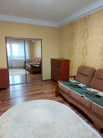 Автозаводська вул., 40