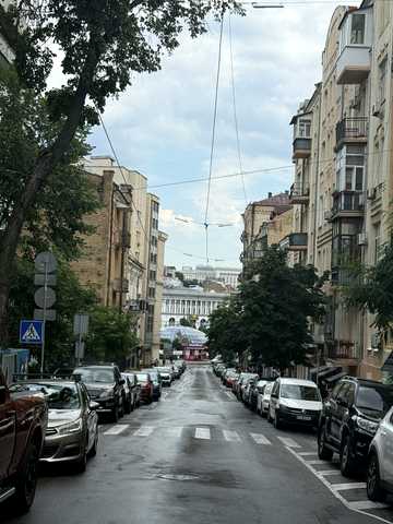Мала Житомирська вул., 9-Б
