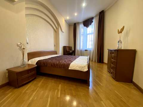 квартира по адресу Никольско-Ботаническая ул., 3