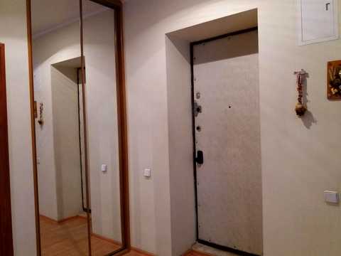 комерційна за адресою Тарасівська вул., 14