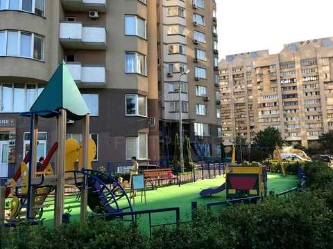 квартира за адресою Миколи Бажана просп., 1-М