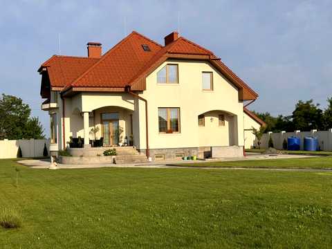 будинок за адресою с. Баранинці, Травнева