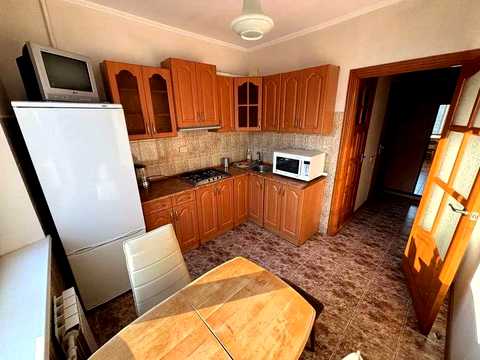 квартира за адресою Сержа Лифаря вул. (Олександра Сабурова), 1