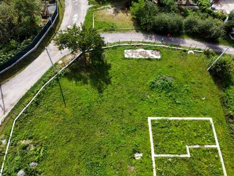 ділянка за адресою Центральна, 1