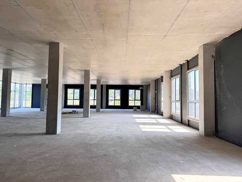 комерційна за адресою Гетьмана Петра Сагайдачного вул., 86