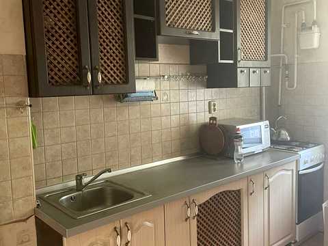 квартира за адресою Лариси Руденко вул., 7