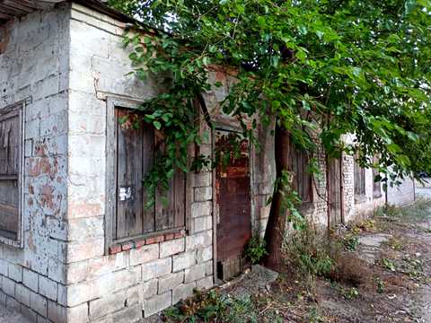 комерційна за адресою Новоселівська вул., 4А