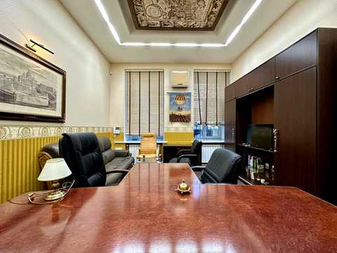 комерційна за адресою Ярославів Вал вул., 14-Г