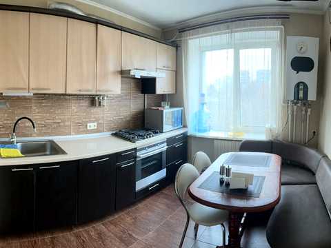 квартира за адресою Наукова вул., 42