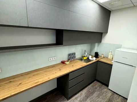 комерційна за адресою Київ, Михайла Бойчука вул. (Кіквідзе), 44-А