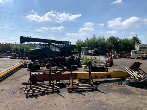 комерційна за адресою Вокзальна, 15