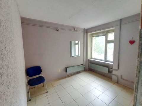 комерційна за адресою Робоча вул., 75