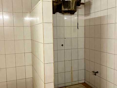 комерційна за адресою Перемоги вул., 393