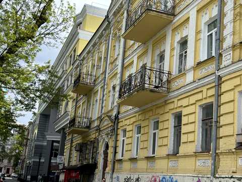 квартира за адресою Десятинний пров., 7