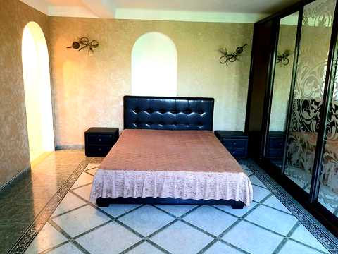 квартира за адресою Парково-Сирецька вул. (Тимофія Шамрила), 21