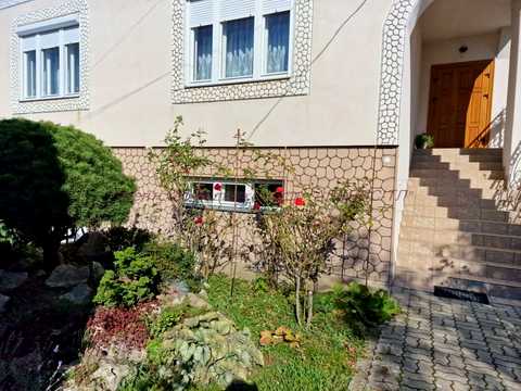 дом по адресу Минайская ул., код195