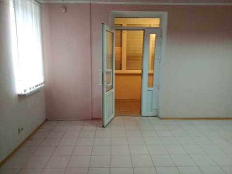 комерційна за адресою Ярослава Баїса вул. (Володимира Висоцького), 25
