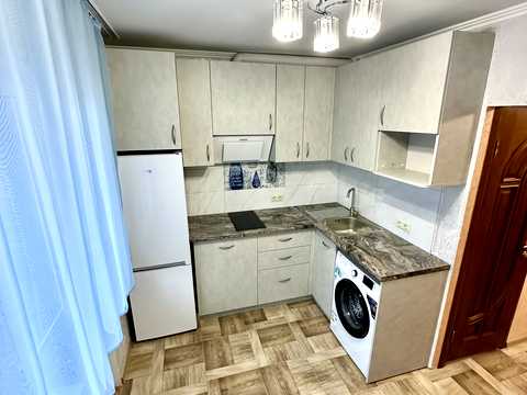 квартира за адресою Феофіла Яновського вул., 1-А