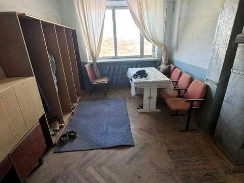комерційна за адресою смт. Великі Бірки, Шкільна вул., 1