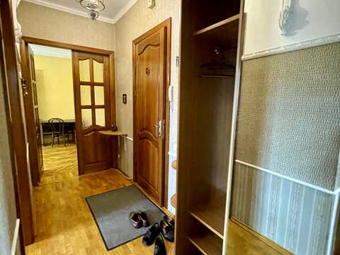 квартира за адресою Леоніда Каденюка просп. (Юрія Гагаріна), 10/2