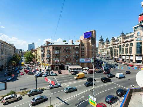 квартира за адресою Басейна вул., 11