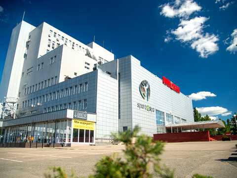 комерційна за адресою Героїв Космосу вул., 4