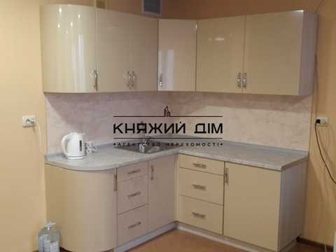 коммерческая по адресу Драгоманова ул., 1-А