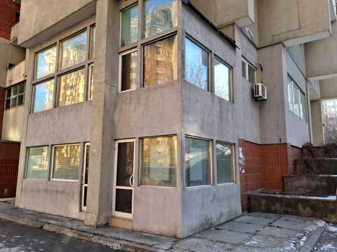 комерційна за адресою Лесі Українки бульв., 21-А