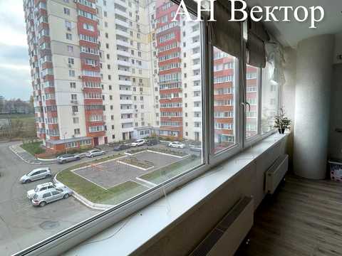 квартира за адресою Тракторобудівників просп., (94в)