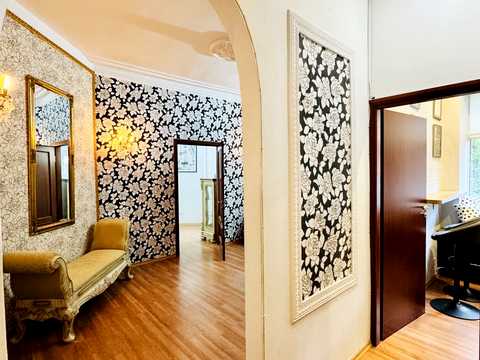комерційна за адресою Покровська вул., 9