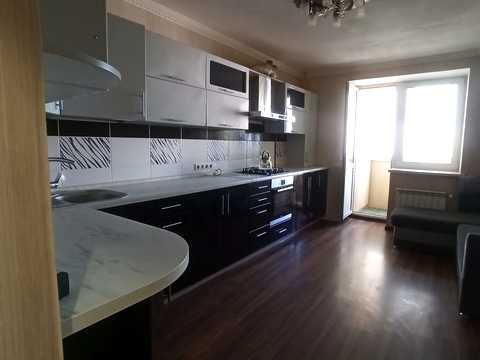квартира за адресою Будівельників вул., 11